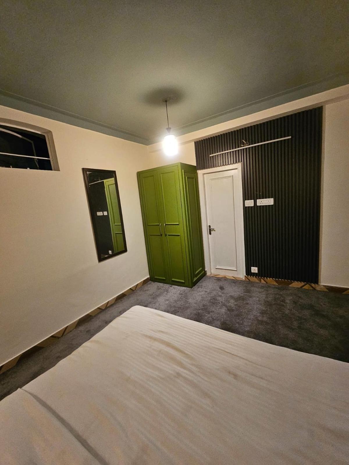 Hotel The Mussoorie International Extérieur photo