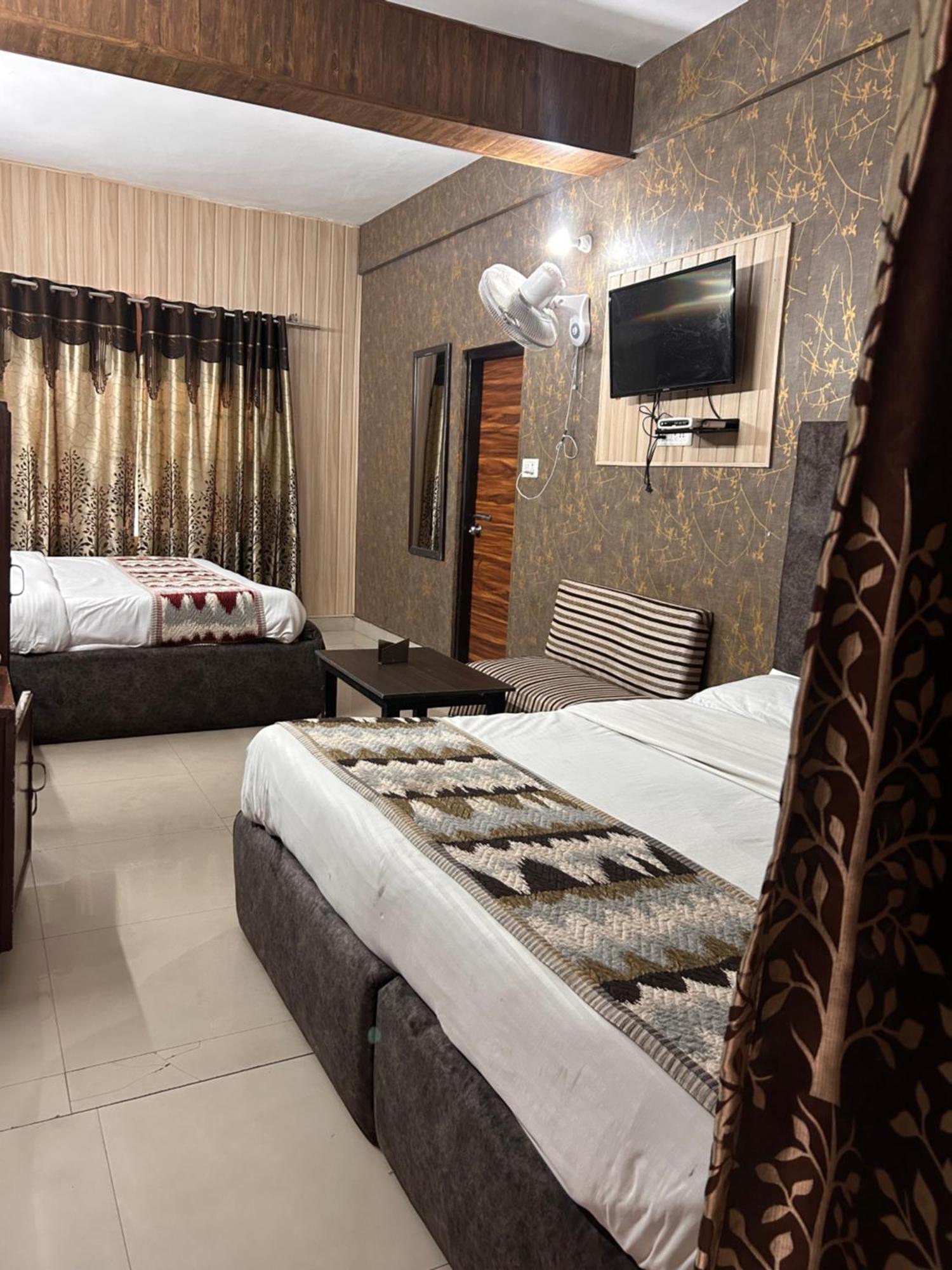 Hotel The Mussoorie International Extérieur photo